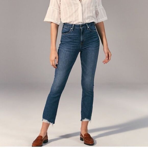 Abercrombie & Fitch High-Rise Ankle Flare Jeans - Frayed Hem - Picture 1 of 8